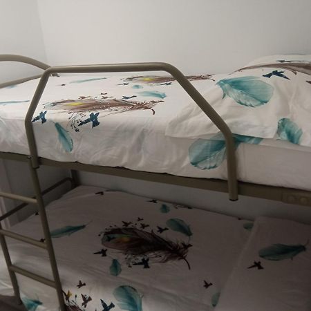 Vora Port Apartment L'Ampolla Bagian luar foto