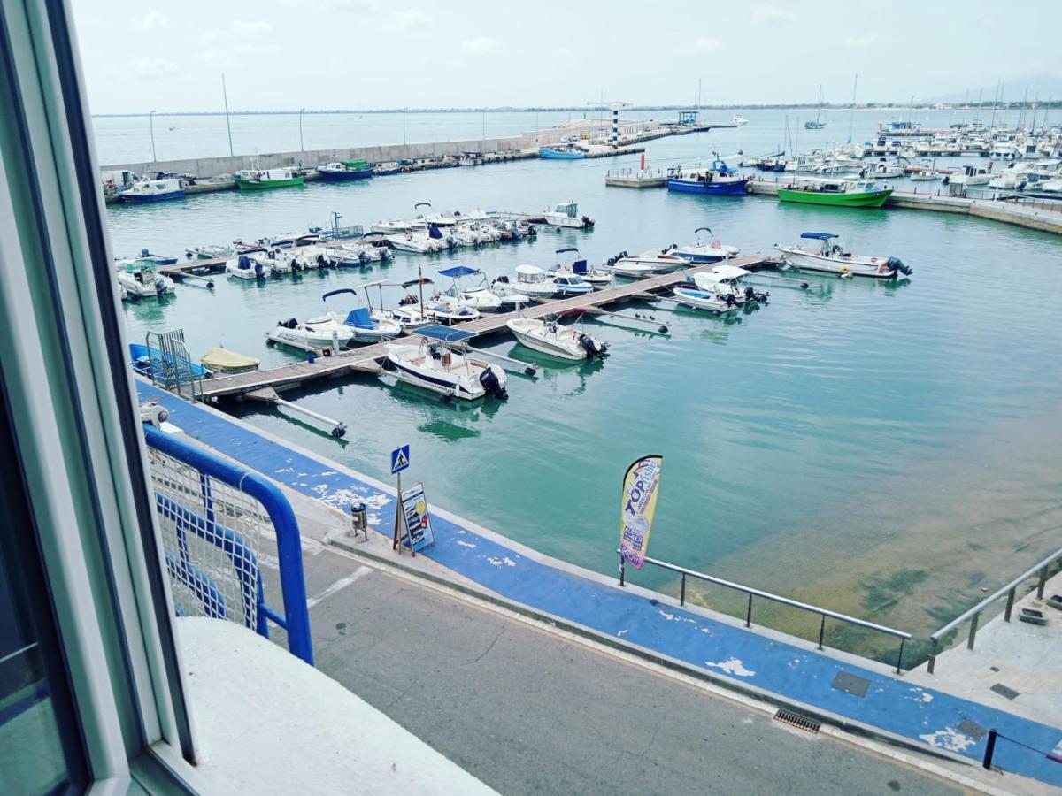 Vora Port Apartment L'Ampolla Bagian luar foto