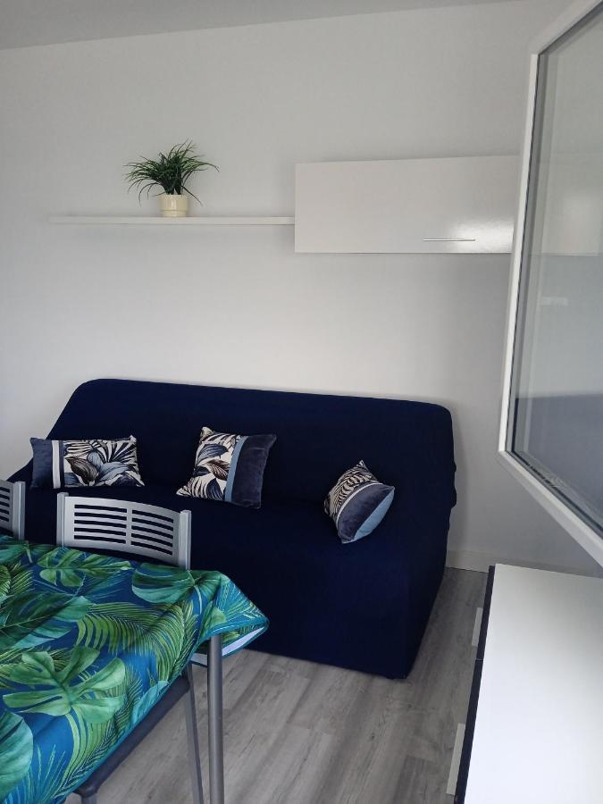 Vora Port Apartment L'Ampolla Bagian luar foto