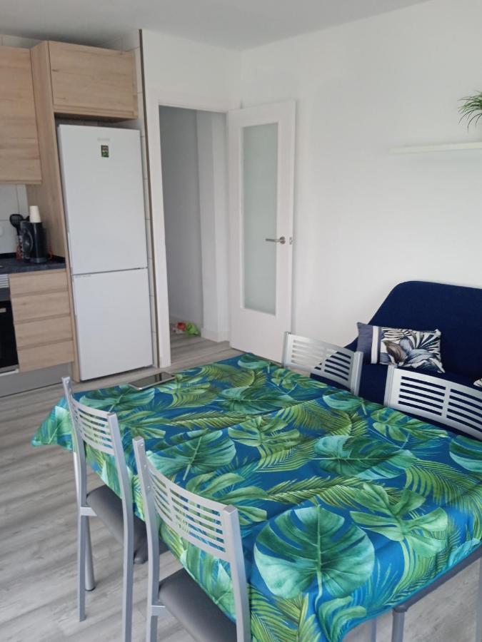 Vora Port Apartment L'Ampolla Bagian luar foto