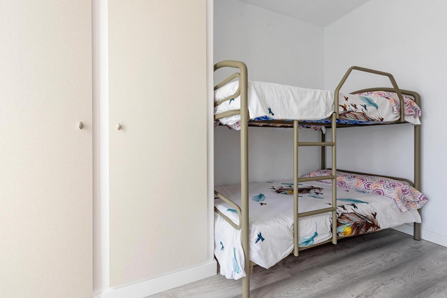 Vora Port Apartment L'Ampolla Bagian luar foto