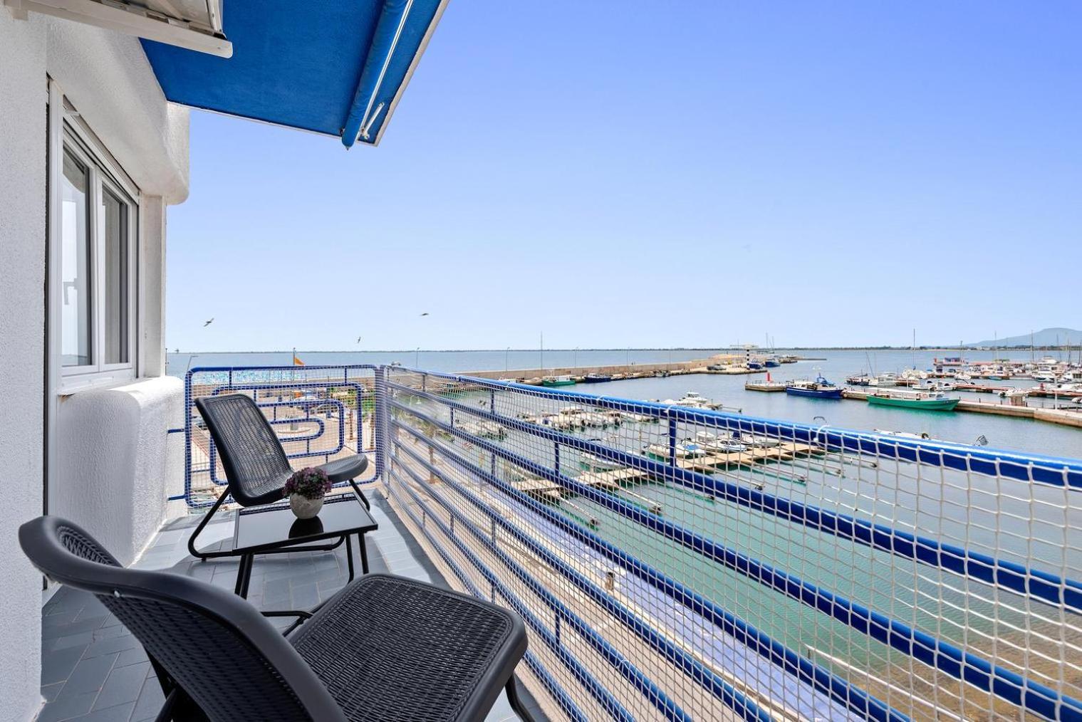 Vora Port Apartment L'Ampolla Bagian luar foto