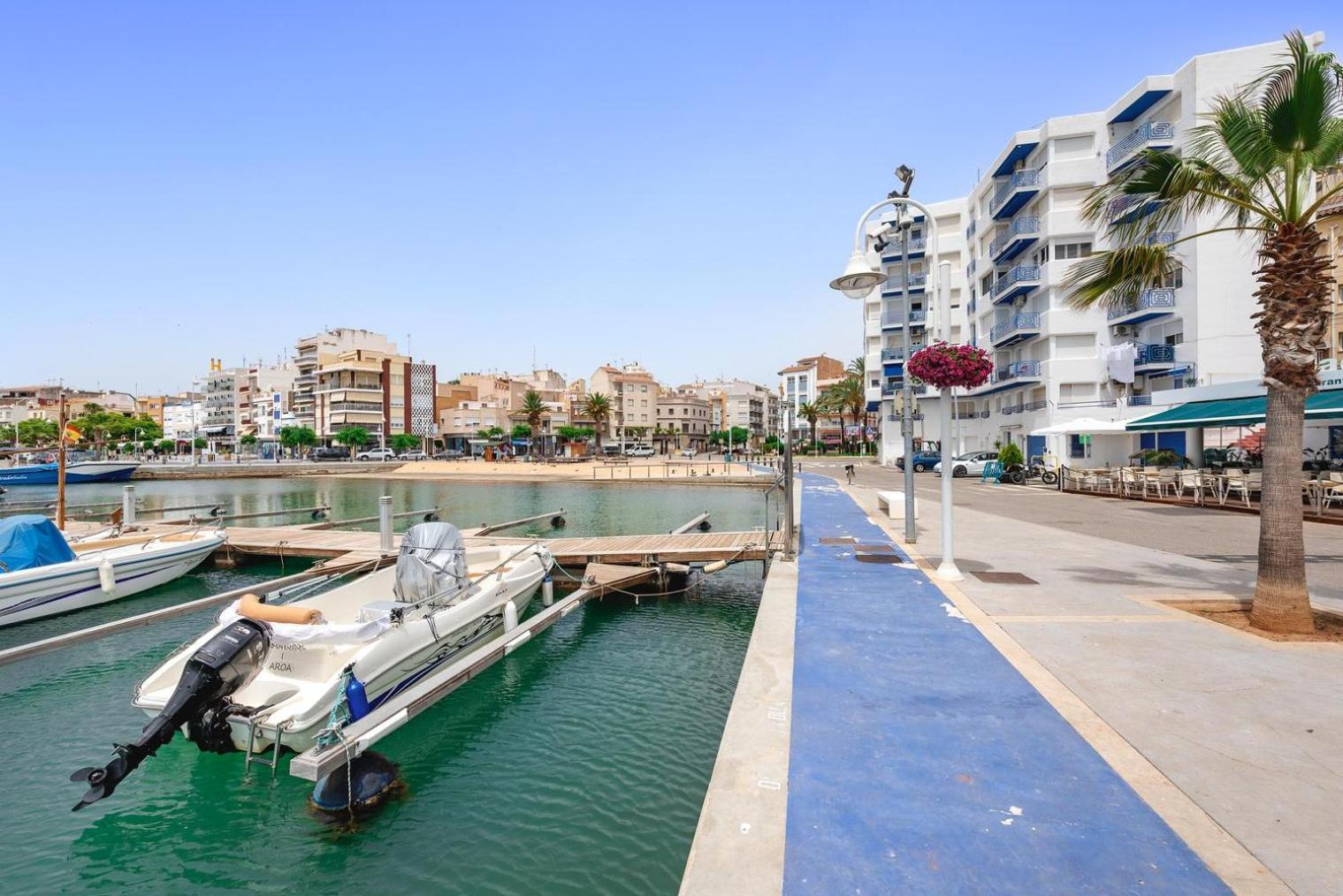 Vora Port Apartment L'Ampolla Bagian luar foto